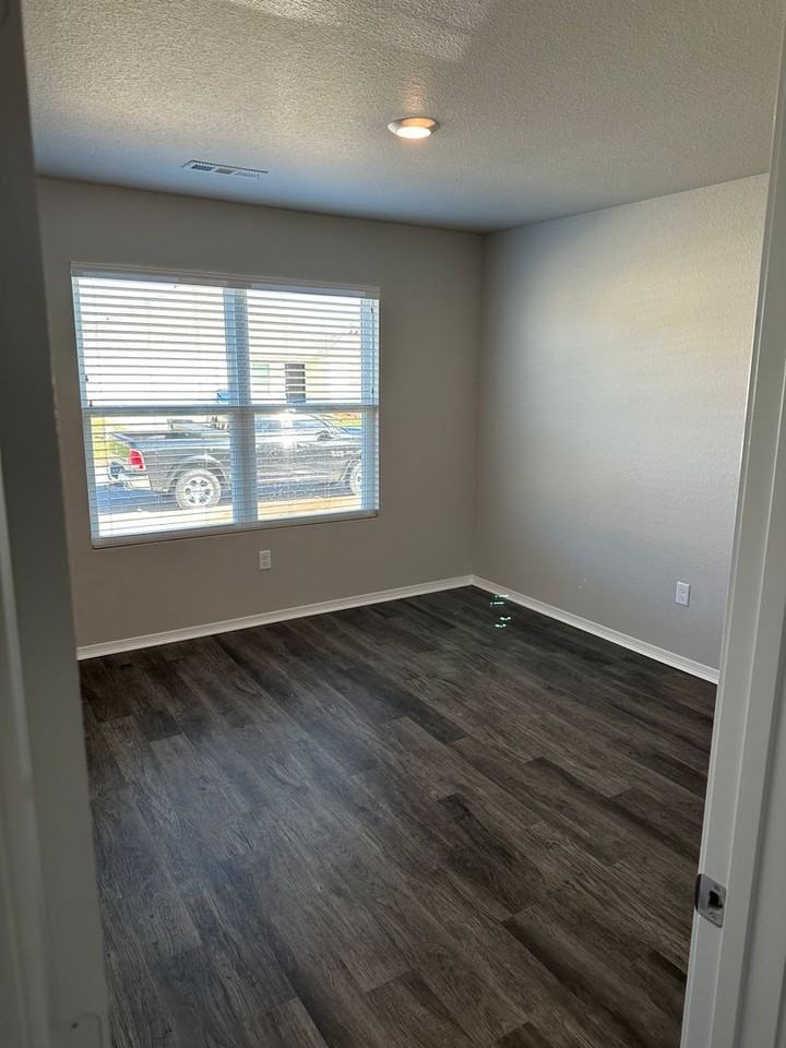 128 Jo Park Ln - Photo 7 of 18