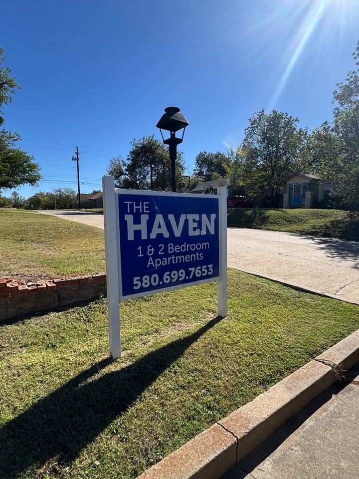 1113 NW Euclid - Photo 7 of 18