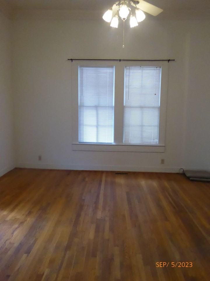 641 Shades Crest Road - Photo 4 of 20