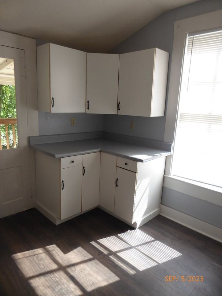 641 Shades Crest Road - Photo 7 of 20