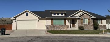 featured image of 5240 N Woodland Pointe Cir