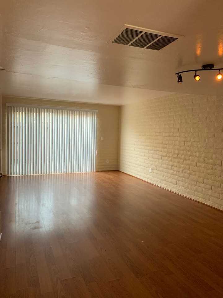 2875 N Tucson Blvd #28 - Photo 4 of 15