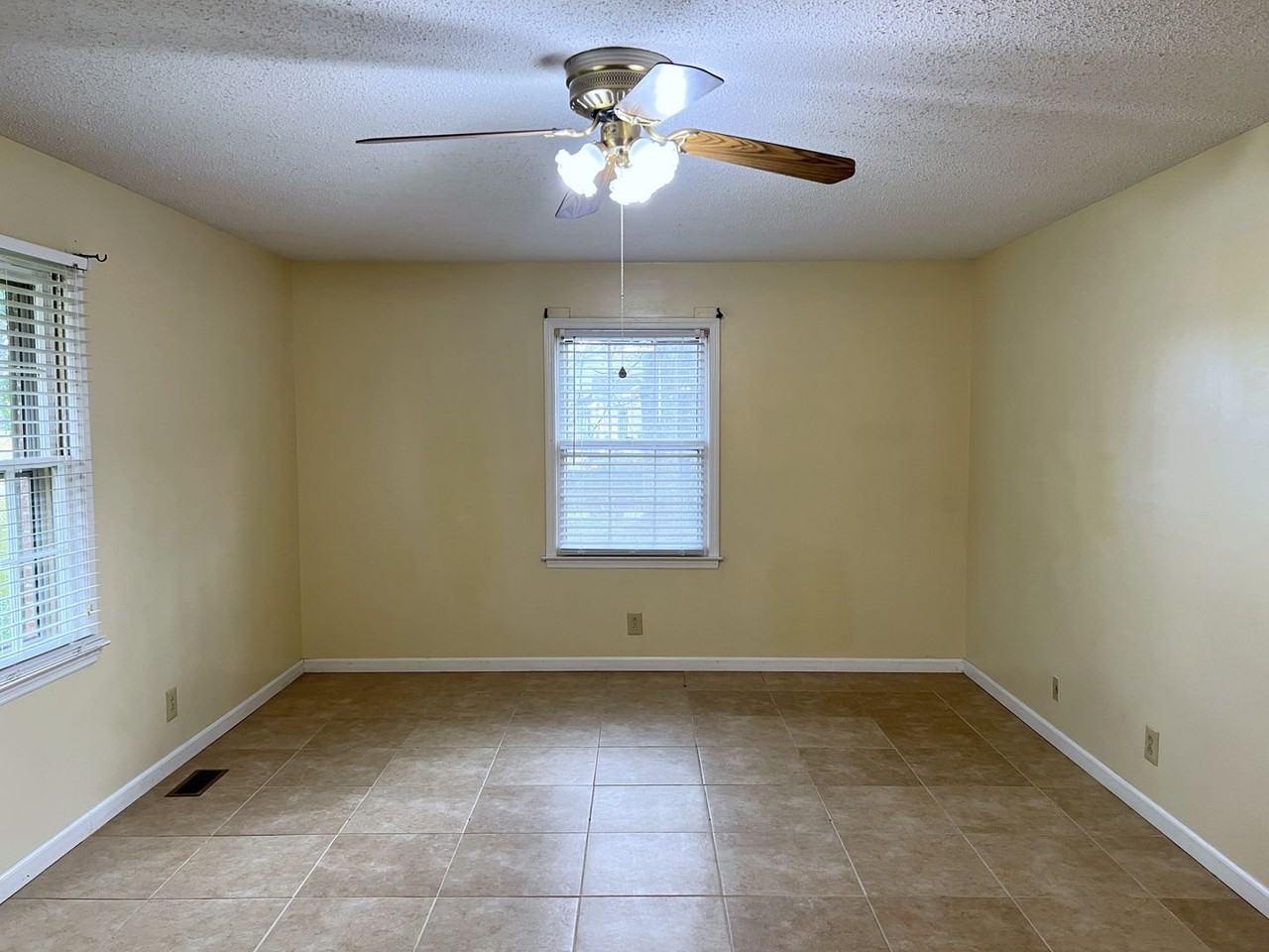 3700 Dean Dr - Photo 3 of 47