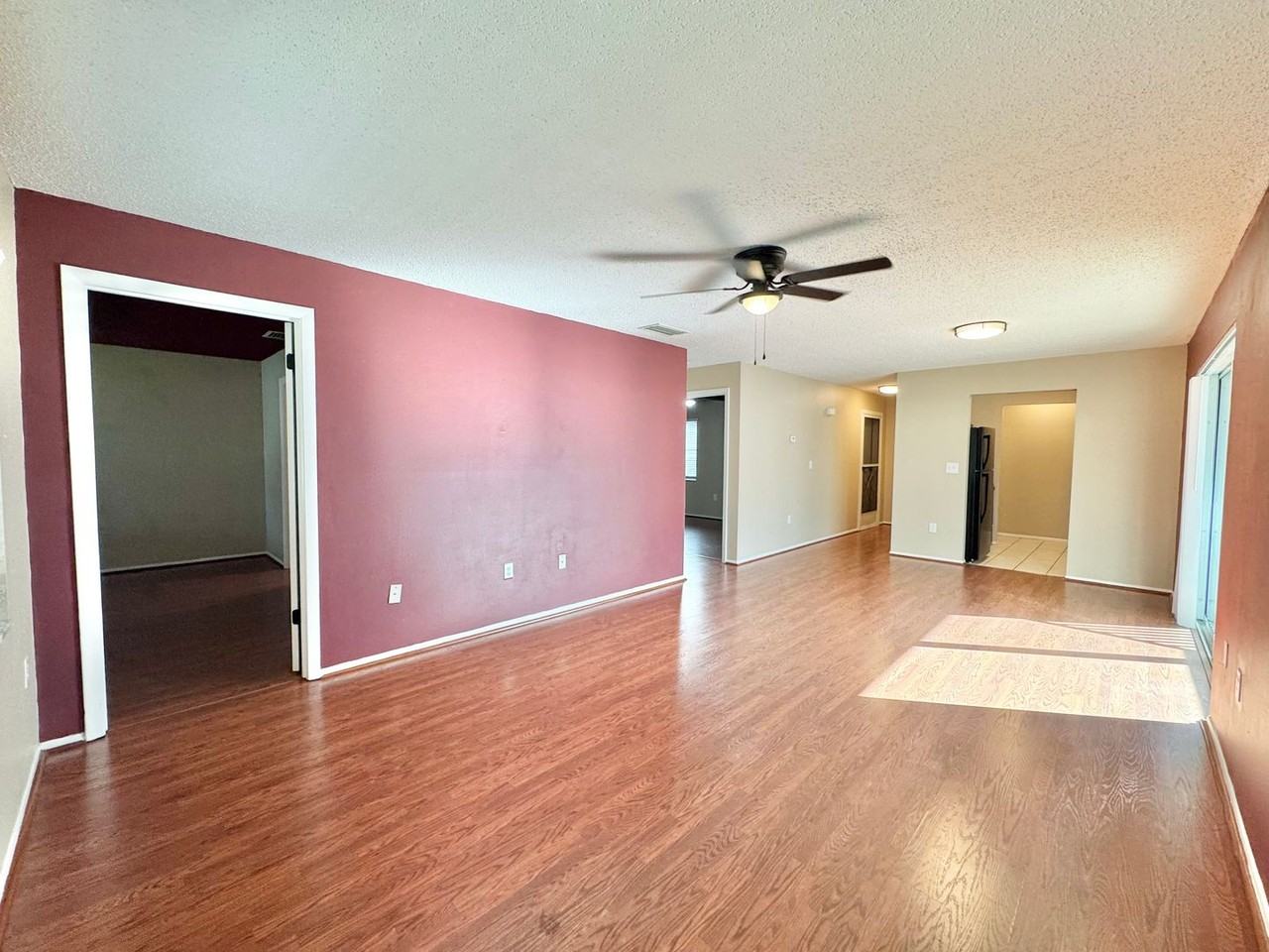 1550 11th St Ne - Photo 4 of 37