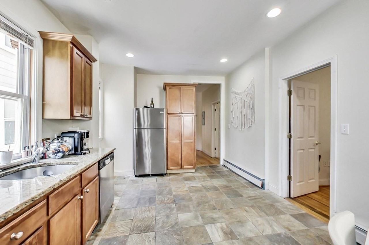 38 Hillside St - Photo 6 of 20