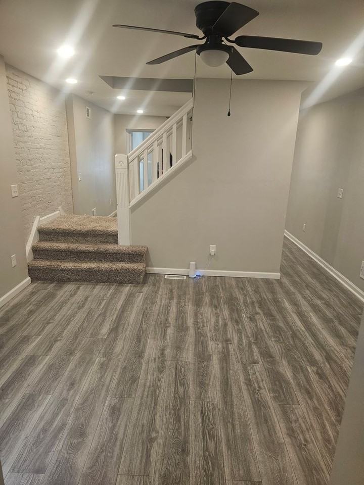 2225 Jessup St - Photo 3 of 10