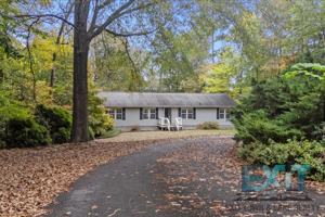 featured image of 220 Brookstone Dr