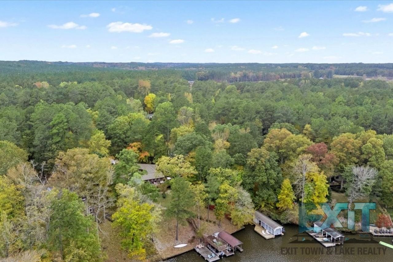 220 Brookstone Dr - Photo 3 of 50