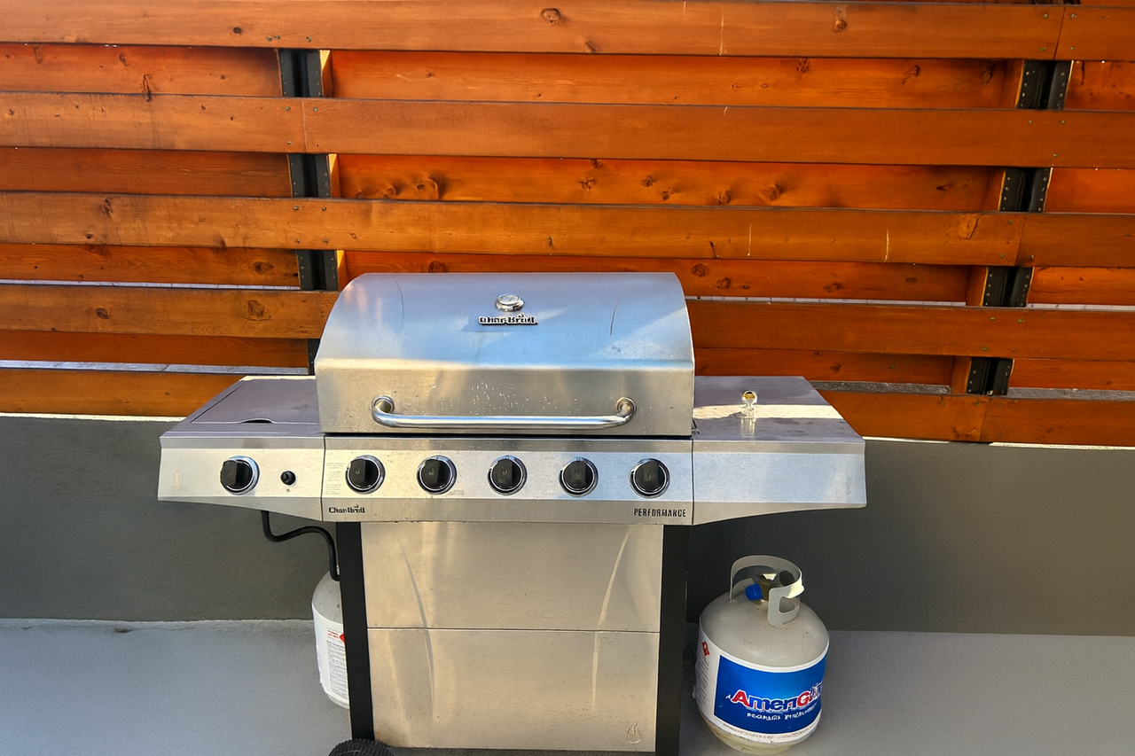 4755 Felton St - Photo 5 of 18