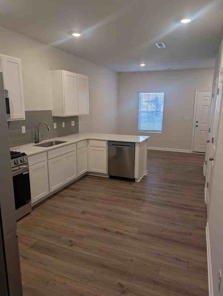 1809 Autumn Mist Dr - Photo 3 of 13