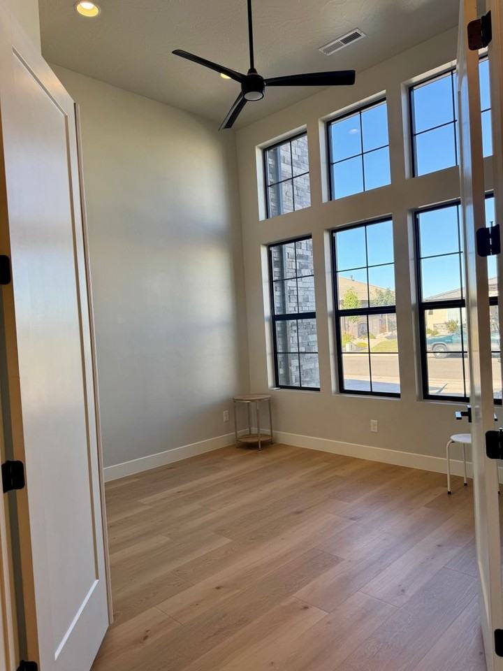 3134 E Blue Heron Dr - Photo 7 of 47