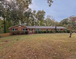 featured image of 2314 Dogwood Ln