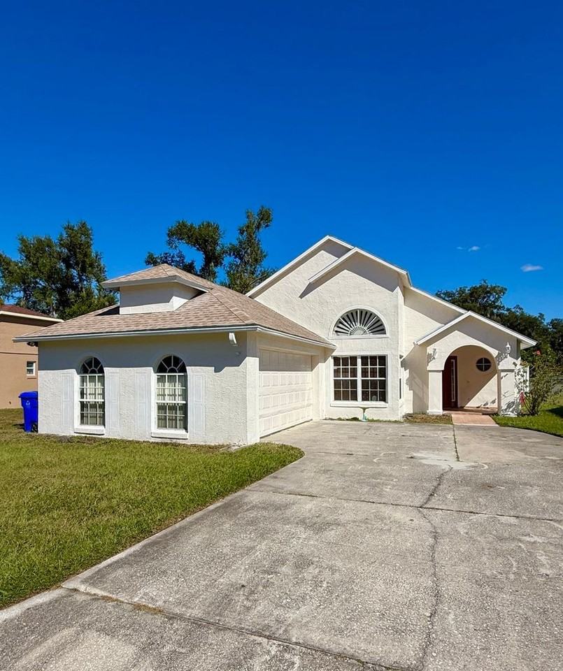 5519 Starling Loop - Photo 2 of 21