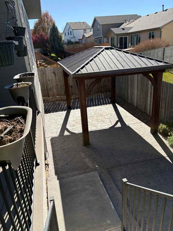 324 Kirkland Ln - Photo 7 of 40