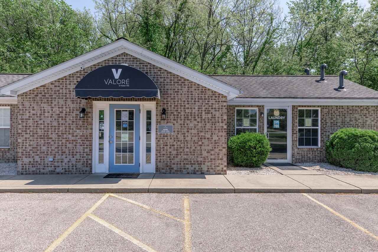 Valoré at Hidden Hills - Photo 2 of 22