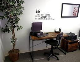 featured image of 1680 E Franklin St