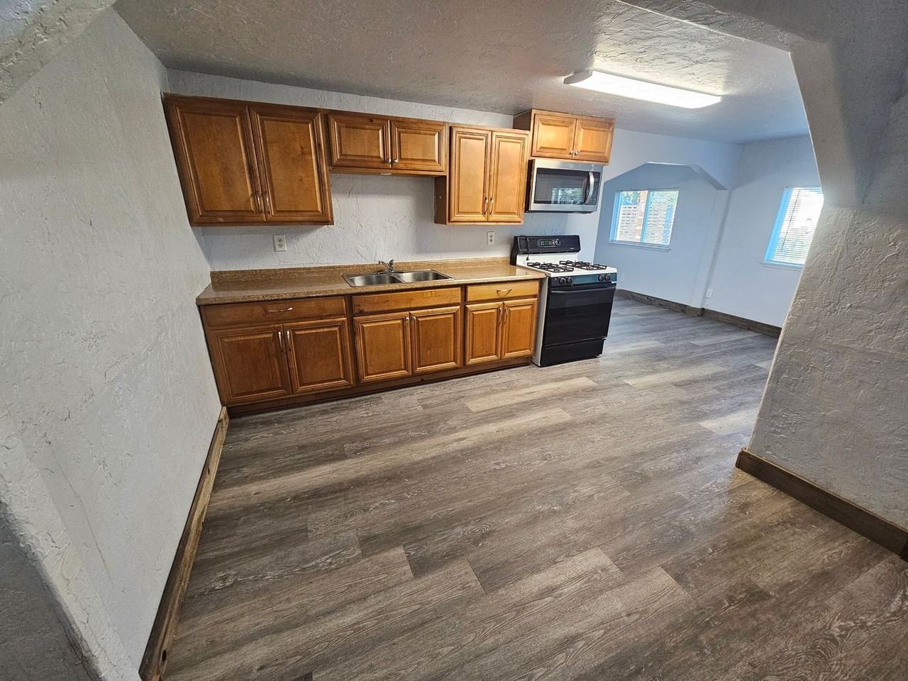 216 Santa Maria Avenue - Photo 7 of 21