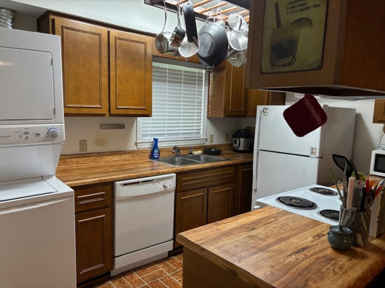 1 Washington Ave - Photo 7 of 18