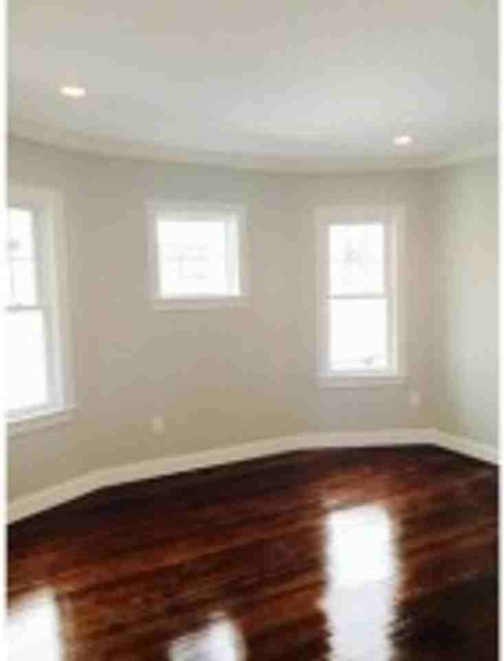 39 Beech Glen St - Photo 2 of 11