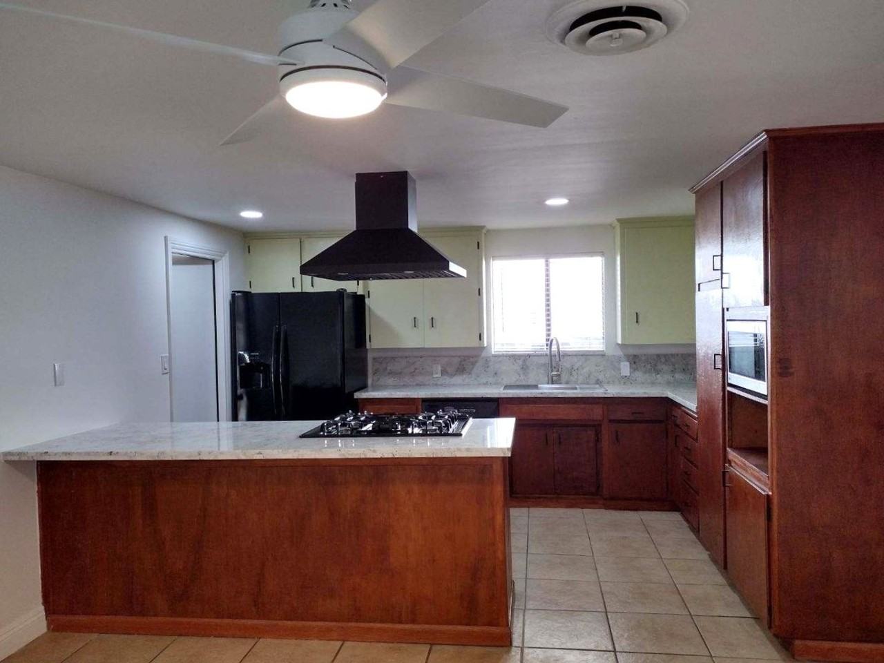 3201 Kaibab Ave - Photo 3 of 15