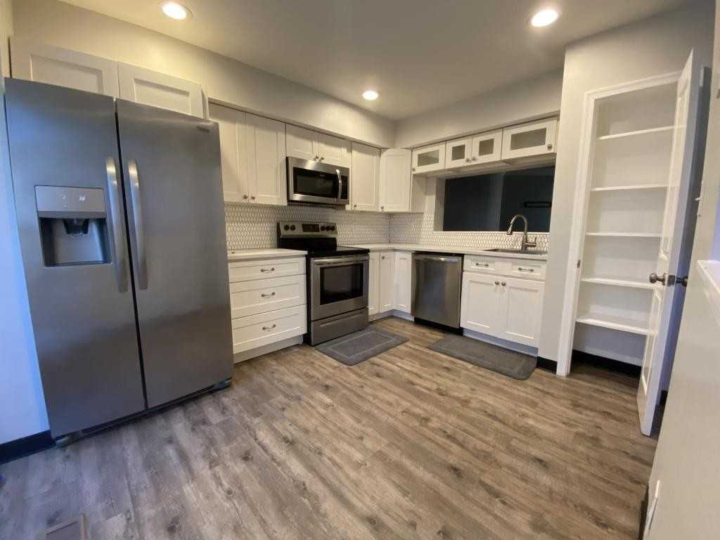 1018 Dartmouth Glen Way - Photo 5 of 46