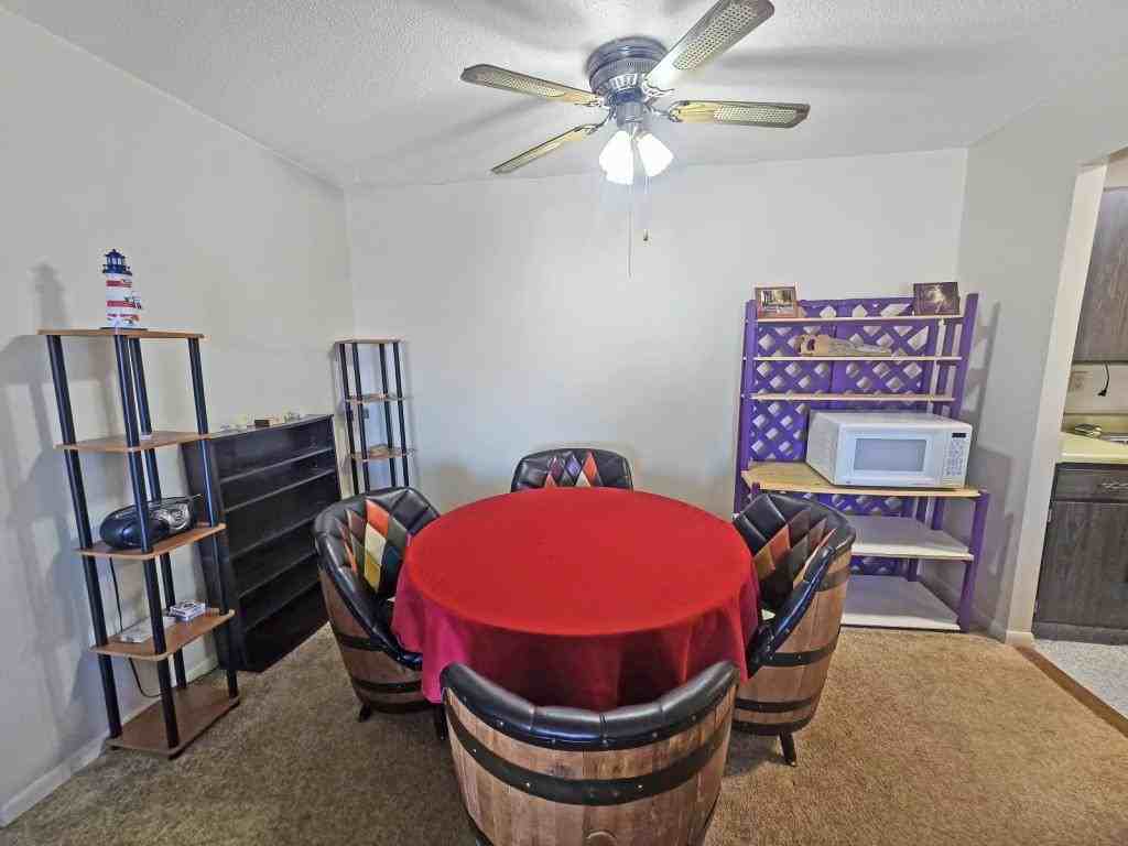 3201 Emerson St - Photo 4 of 25