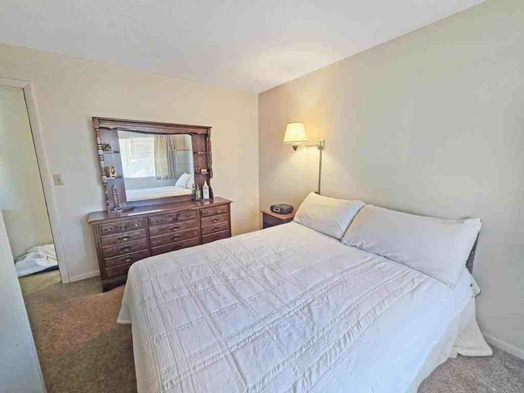 3201 Emerson St - Photo 6 of 25