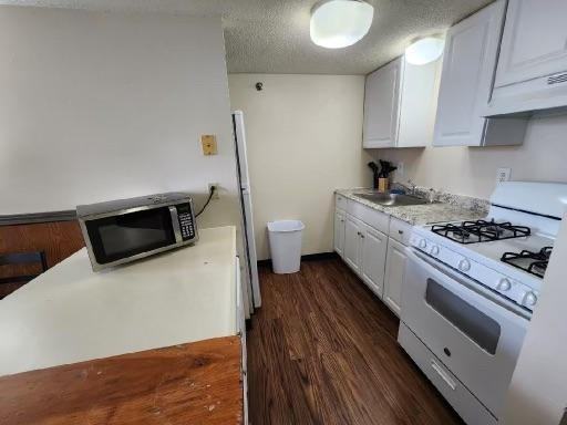 19 Wood St - Photo 3 of 6