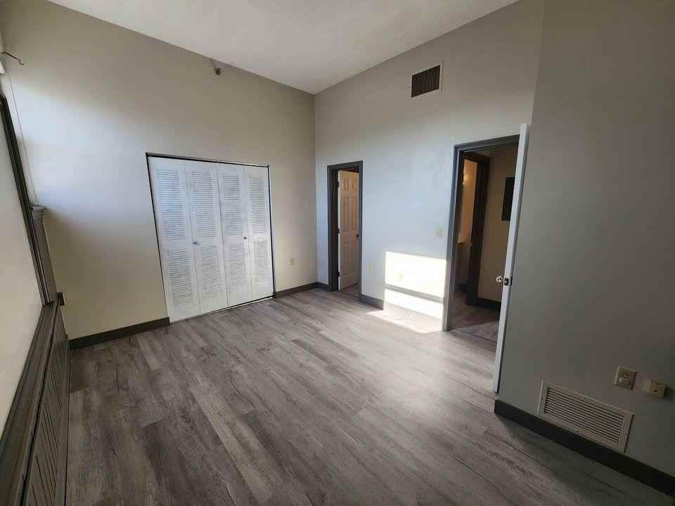 19 Wood St - Photo 5 of 8