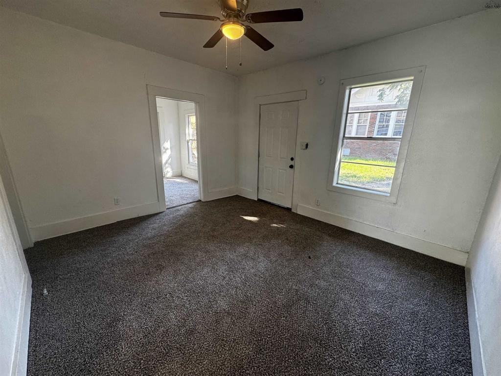 1710 Huff St - Photo 3 of 7