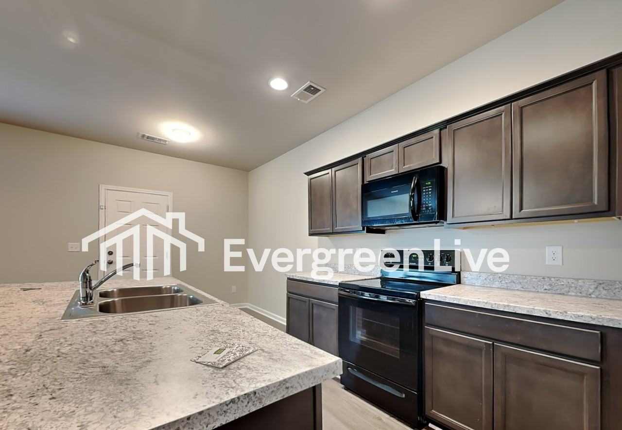 150 Ross Dr - Photo 5 of 17