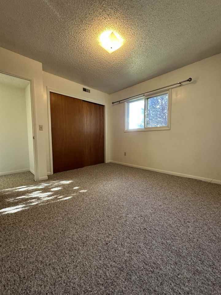 2133 Alderson Ave #2 - Photo 6 of 7