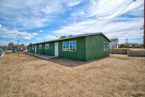 featured image of 905 Carson St ##2