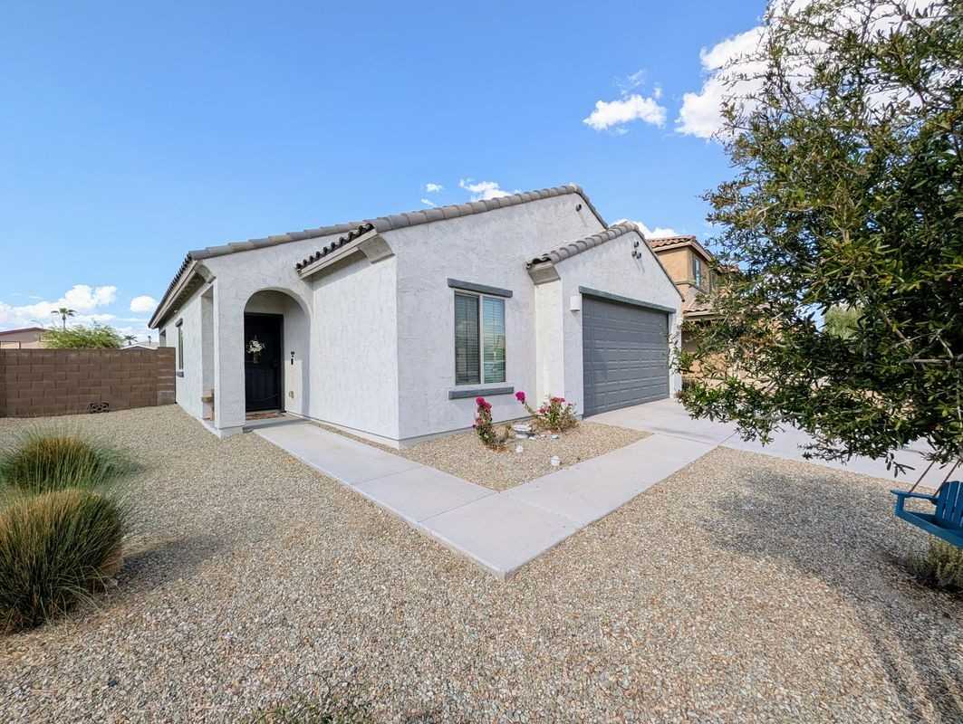 24458 W Verlea Dr - Photo 2 of 50