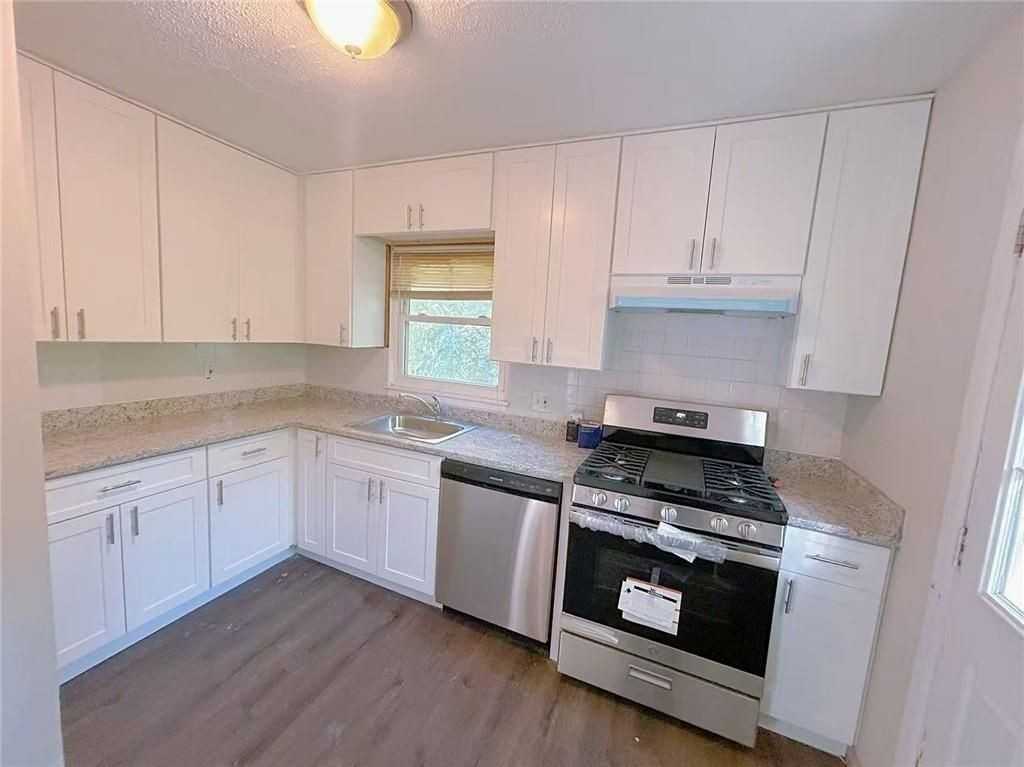 2126 Ivydale St - Photo 6 of 12