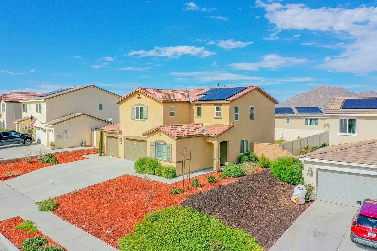 32184 Rambling Ct - Photo 3 of 28