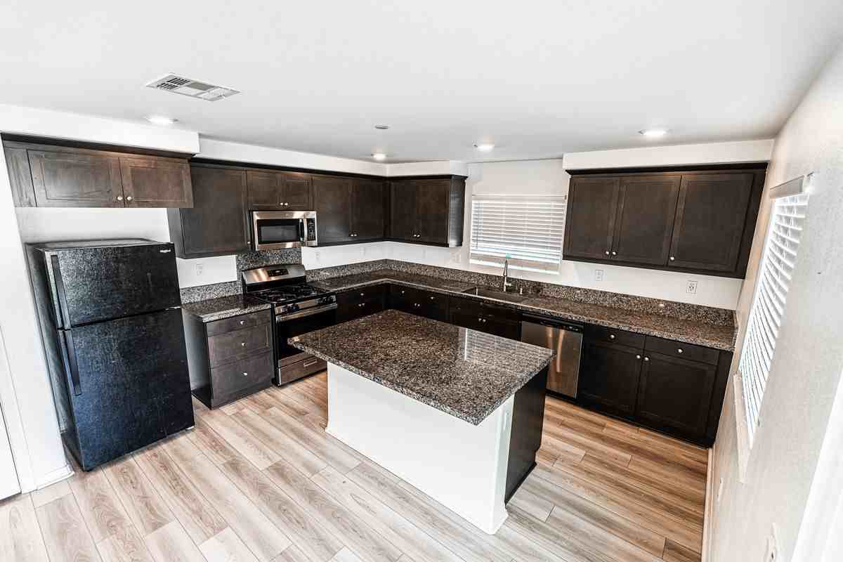 32184 Rambling Ct - Photo 7 of 28