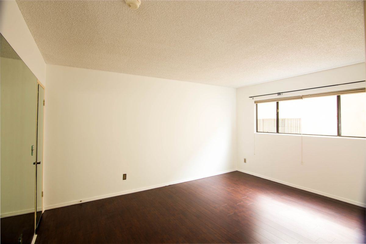 1971 Rodney Drive - Photo 4 of 9