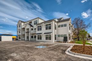 featured image of 5290 W Arizona Ave