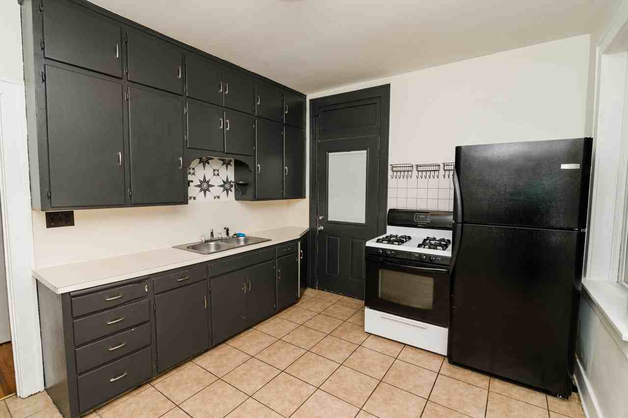 303 W Atchison St #A - Photo 6 of 16