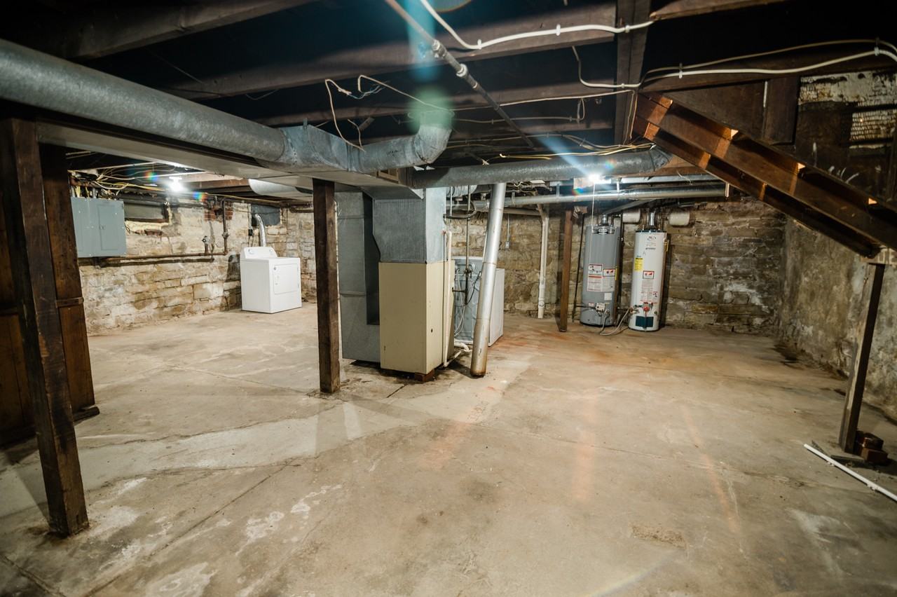 303 W Atchison St #A - Photo 5 of 16