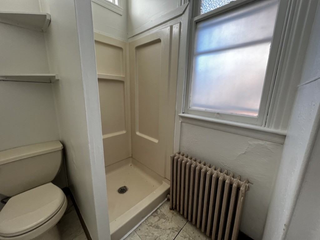 224 W Franklin St #1 - Photo 6 of 7