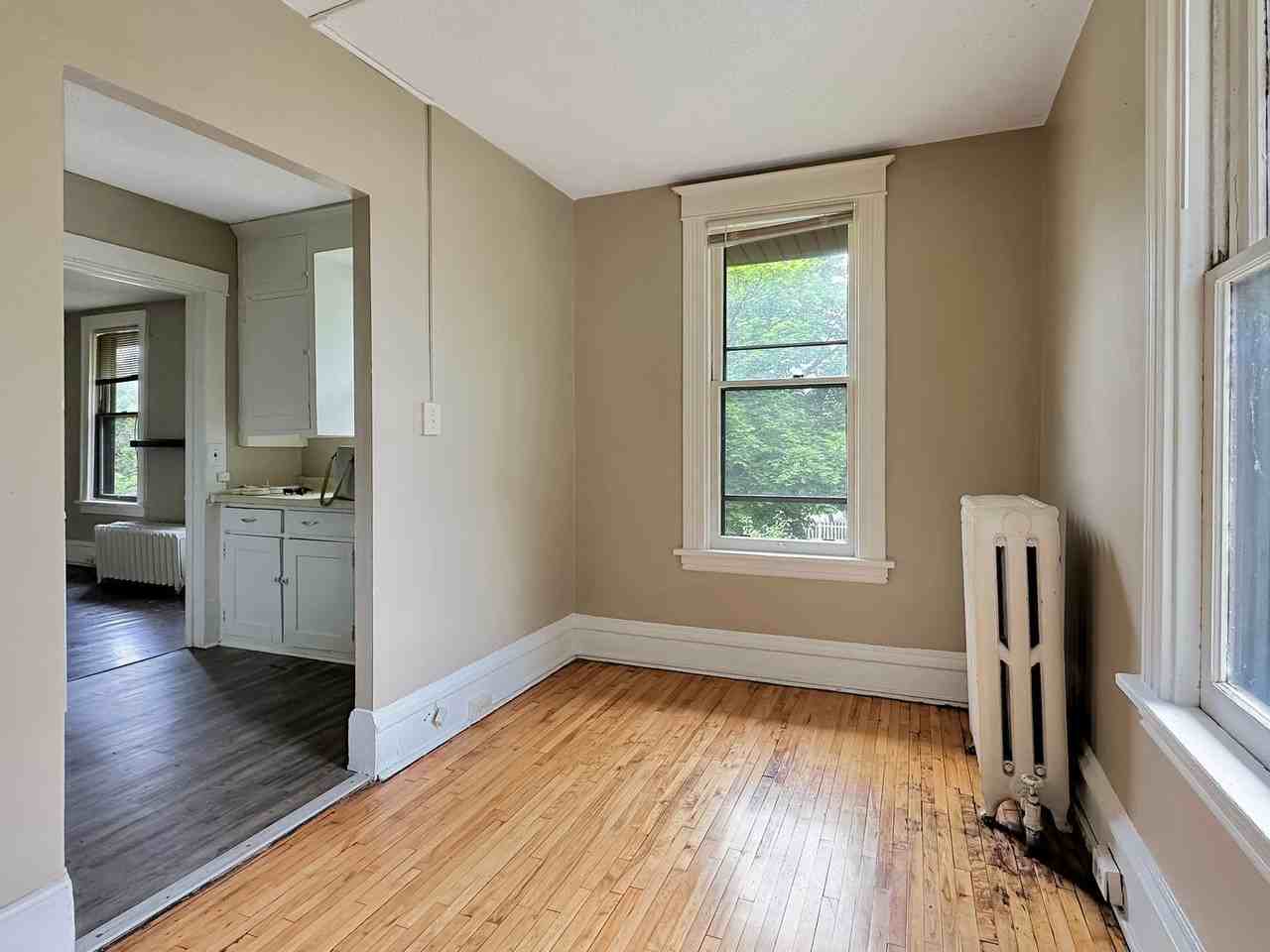 3103 Dupont Avenue South - Photo 4 of 14