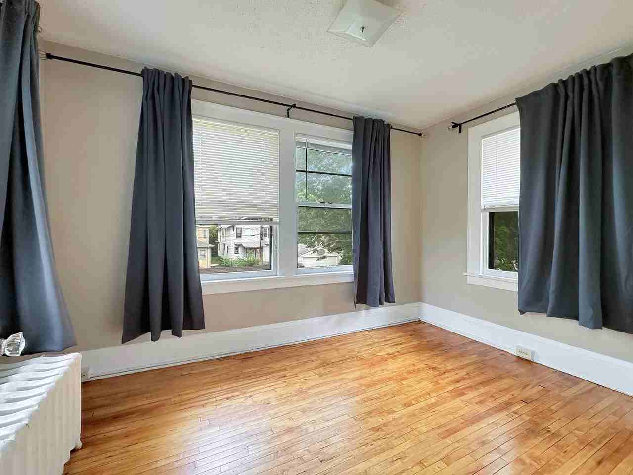 3103 Dupont Avenue South - Photo 5 of 14