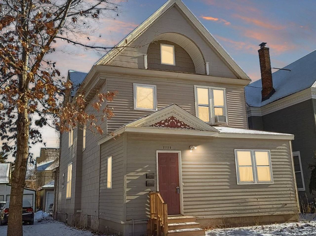 2725 Dupont Avenue South - Photo 2 of 21