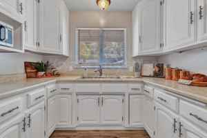 featured image of 380 Pepper Dr