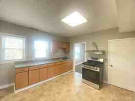 7 Commercial St #E - Photo 1 of 1