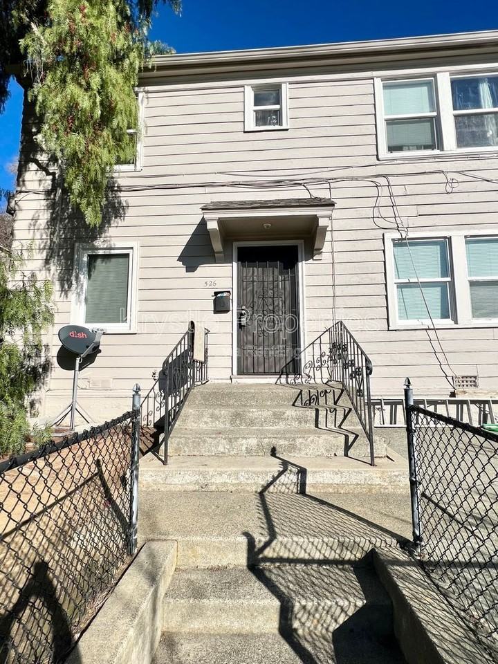 526 Wilson Avenue - Photo 2 of 14