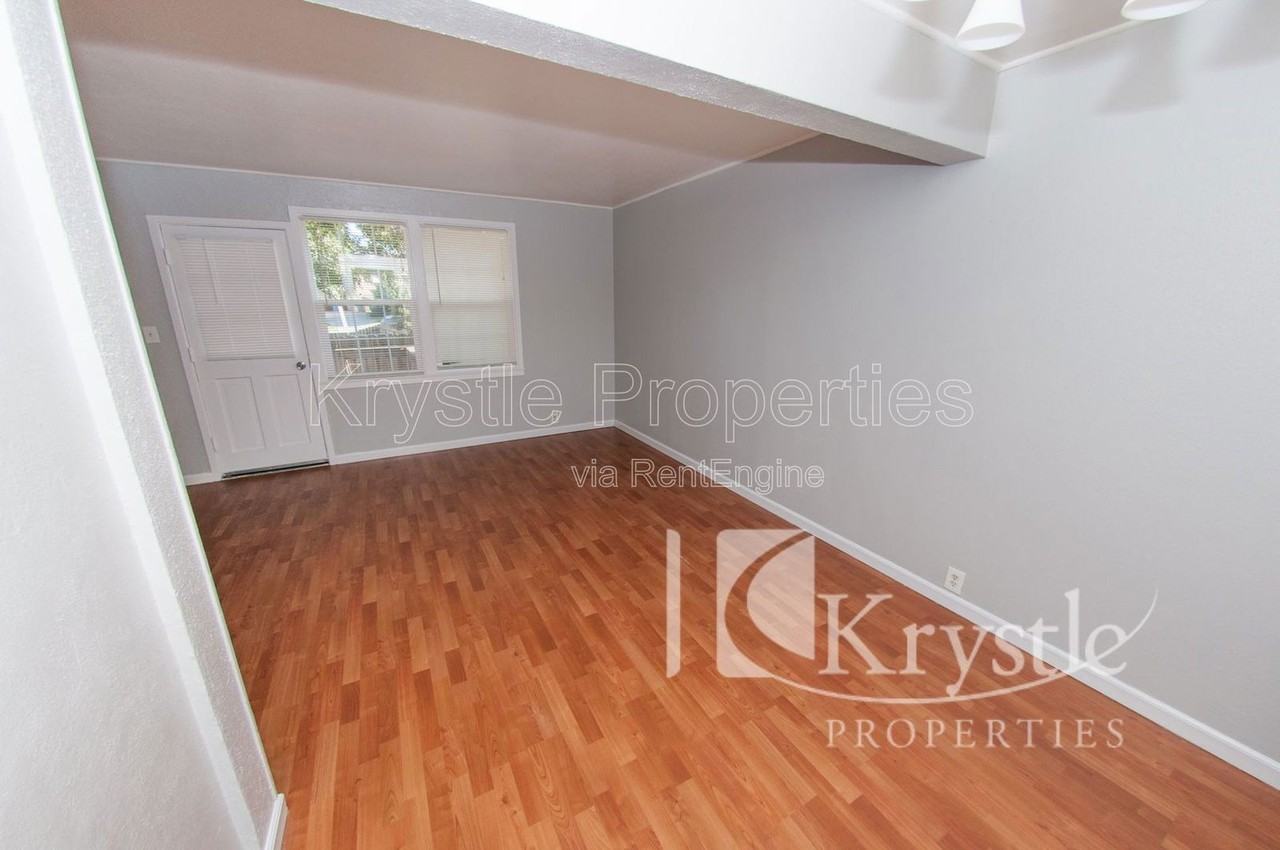 7 Rodgers St - Photo 3 of 13