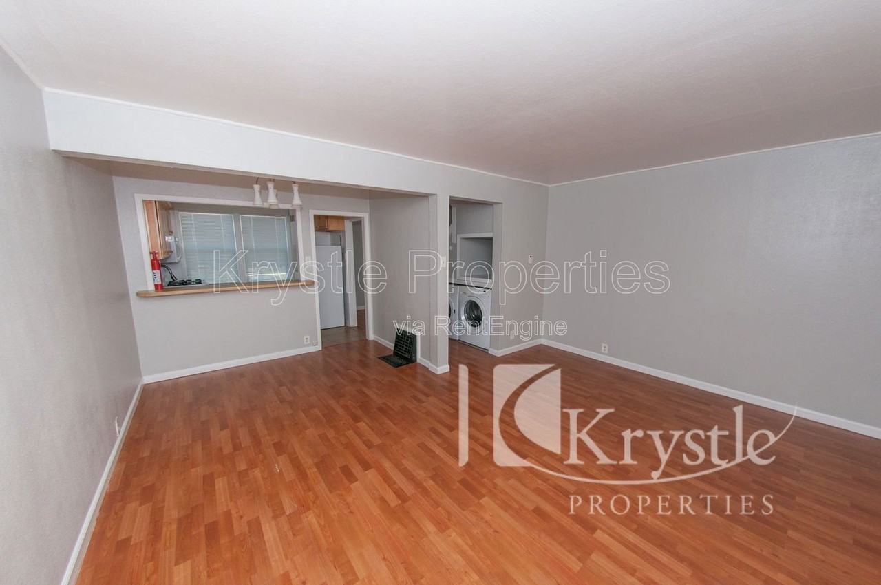 7 Rodgers St - Photo 5 of 13